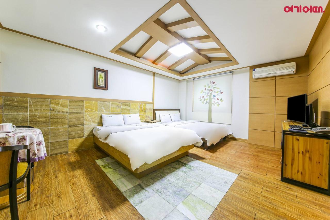 Theme Motel Мокпо Экстерьер фото