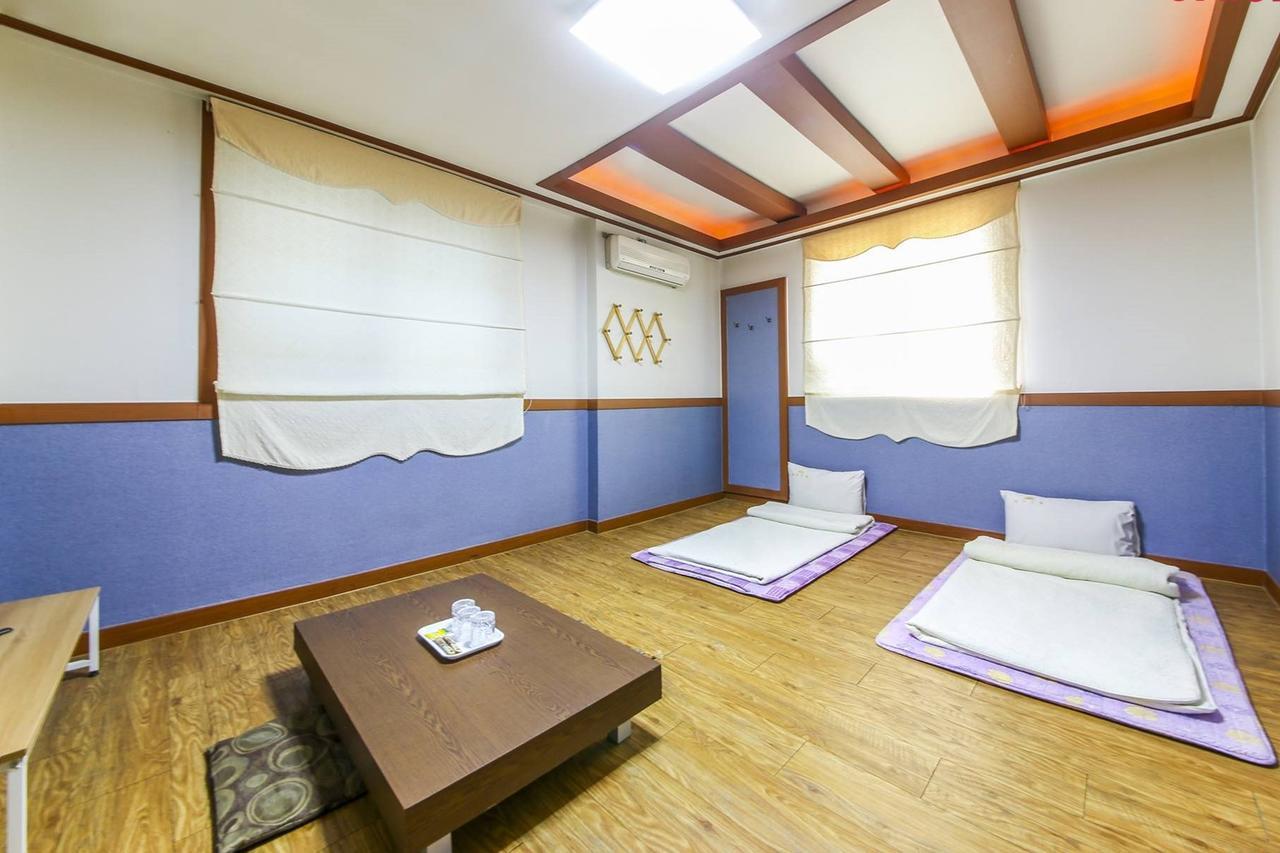 Theme Motel Мокпо Экстерьер фото